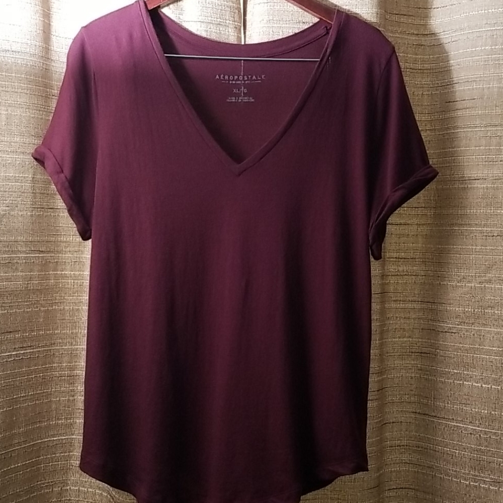 Aeropostale v-neck top